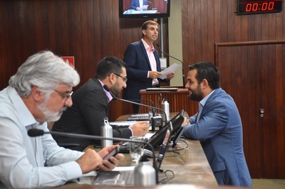 Aprovado projeto que cria o Selo “Empresa Amiga do Pet”