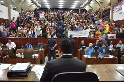 Câmara aprova Escola sem Partido e proibição da ideologia de gênero