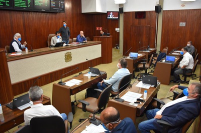 Câmara de Jundiaí aprova redução dos salários dos Vereadores, Prefeito e cargos em comissão