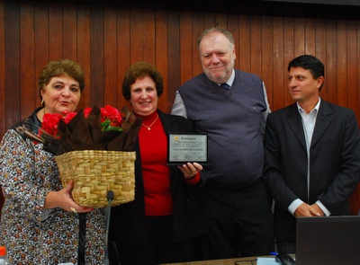 Câmara homenageia Clube das Madrinhas