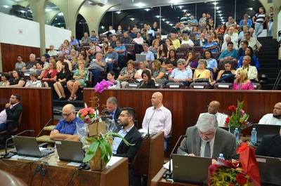 Câmara homenageia mulheres com Diploma Clara Zetkin
