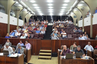 Câmara vota reajuste para dois cargos da FMJ
