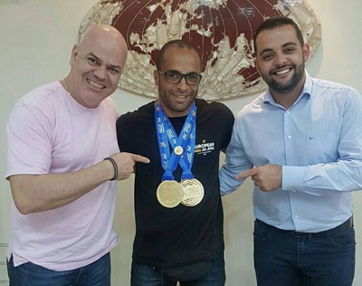 Campeão de jiu-jitsu visita a Câmara