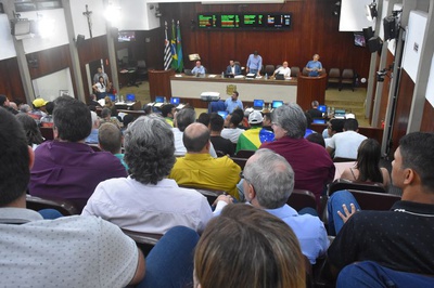 Casa cheia marcou a Sessão da Câmara desta semana