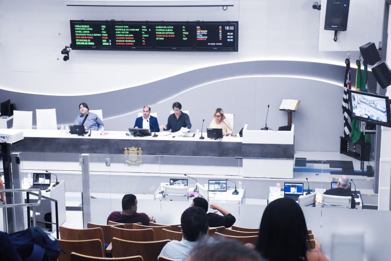 Confira o que foi discutido na Sessão da Câmara de 14 de outubro