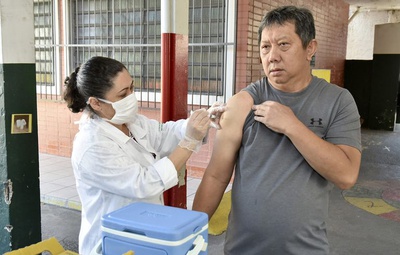 Jundiaí atinge 62% da população idosa imunizada