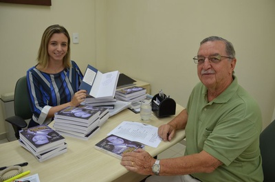 Livro conta trajetória do Vereador Carlos Ungaro 