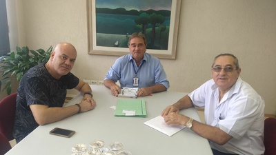 Moradores do Loteamento Ponte Alta e Vale Verde solicitam implantação de rede de água e esgoto.