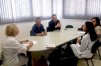 Pacientes em tratamento de hemodiálise pedem agilidade na realização de exames