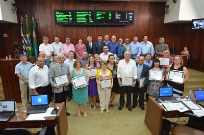 Professores recebem homenagem