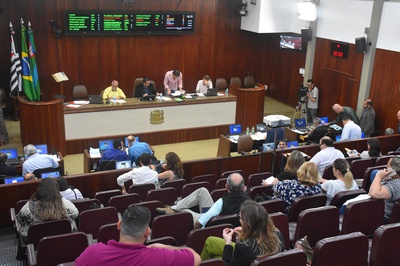 Projeto de Lei que divulga relatório de obras públicas paralisadas há mais de um ano poderá virar Lei