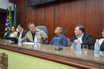 Protesto contra transporte reúne 13 cidades