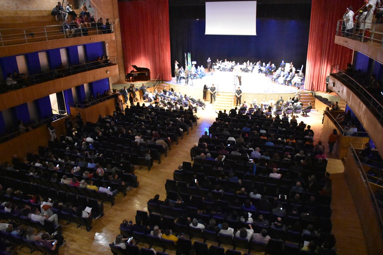 Sessão Solene para entrega de Títulos Honoríficos será nesta quinta, no Polytheama