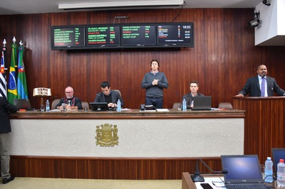 Irmão da Lojinha faz seu primeiro discurso na Tribuna