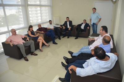 Superintendente da FUMAS prestigia sessão da Câmara