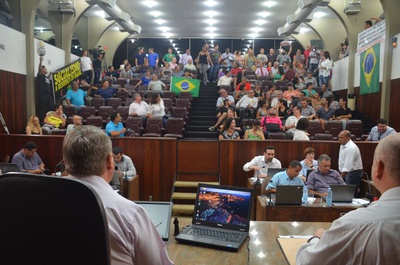 Tribuna Livre e manifestações populares marcam sessão na Câmara