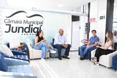 Vereador Paulão, de Hortolândia, busca na Câmara de Jundiaí ideias para aprimorar comunicação do Legislativo