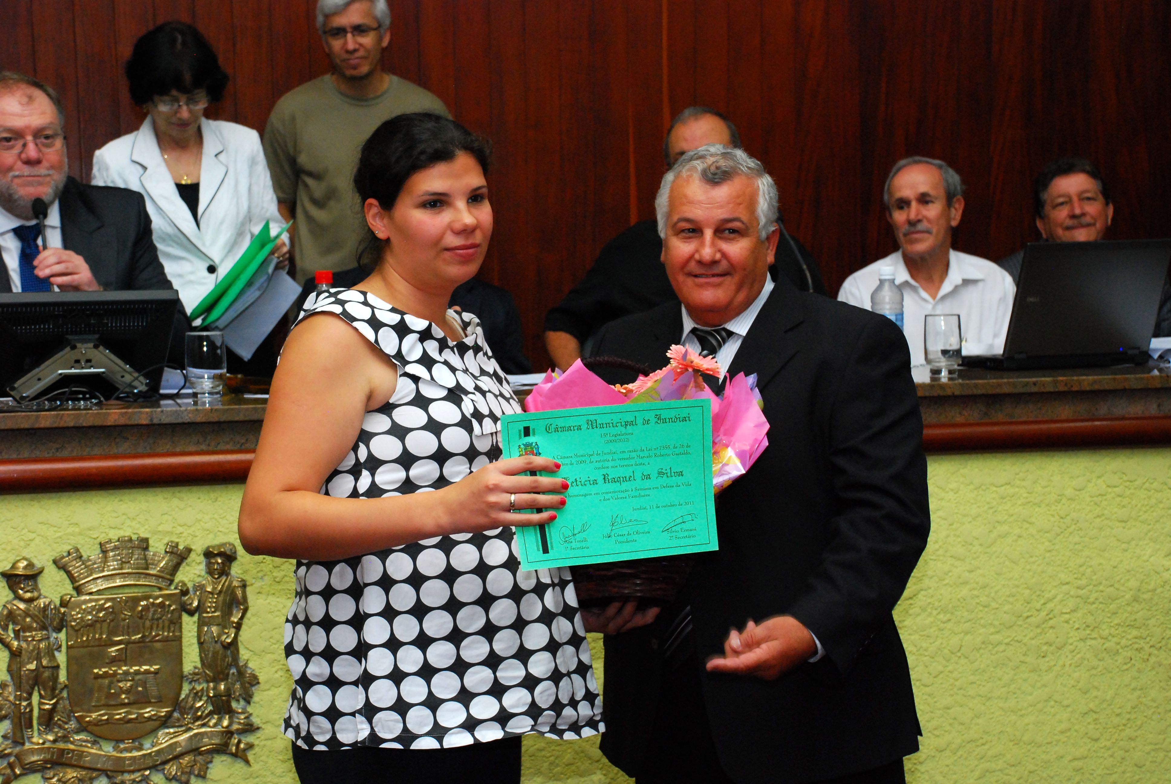 Homenagem à gestante LETÍCIA RAQUEL DA SILVA