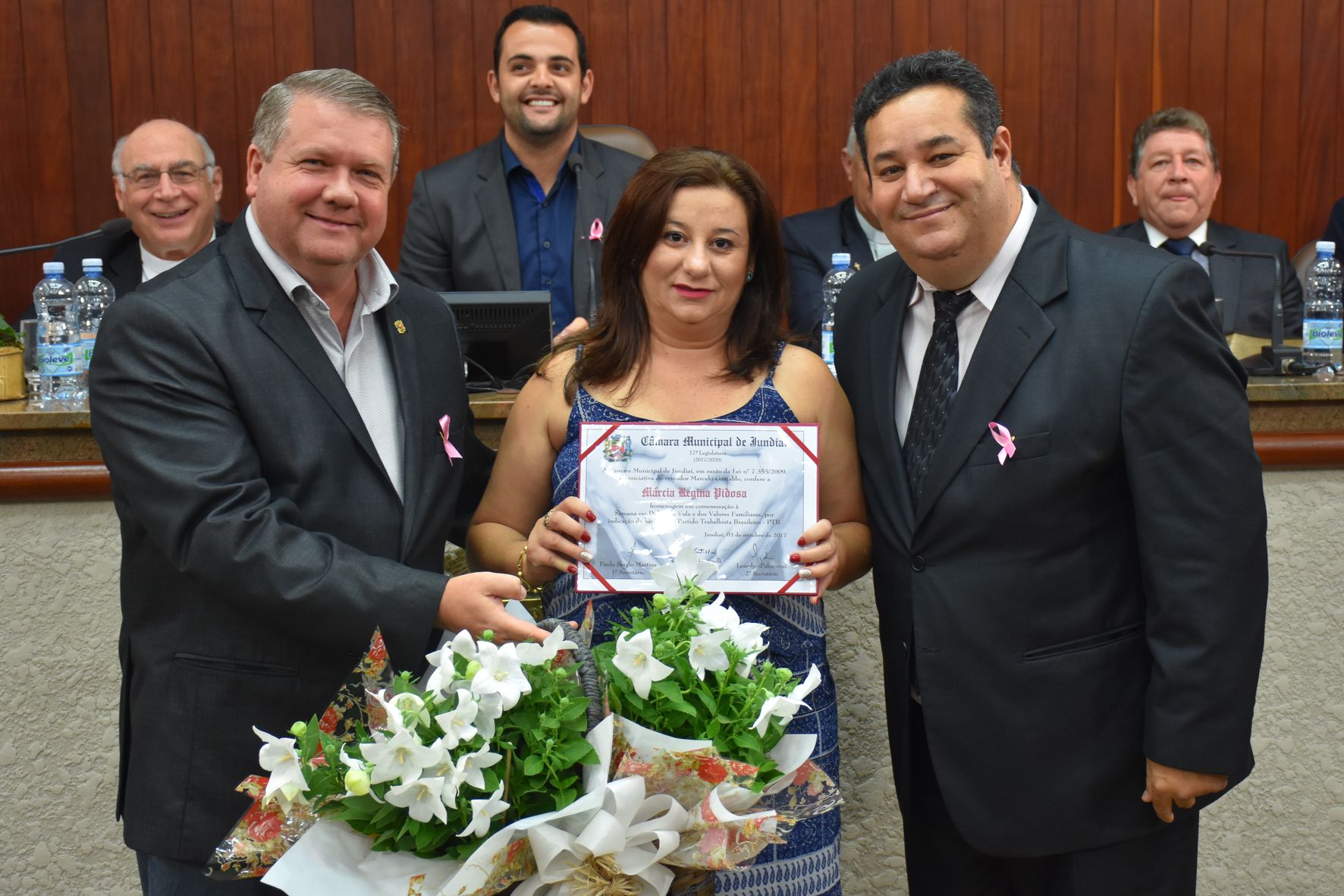 Márcia Regina Pidosa com os vereadores Valdeci Vilar Matheus e Marcelo Gastaldo