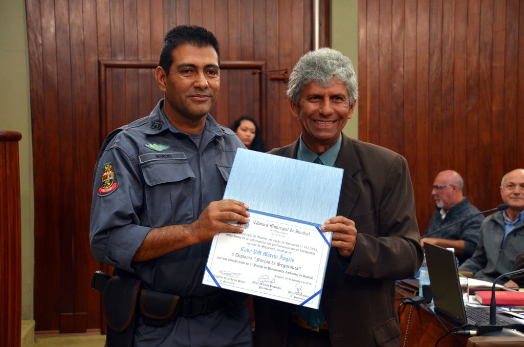 7. Cabo PM Márcio Ângelo, da Polícia Militar Ambiental, recebe homenagem do vereador José Carlos Ferreira Dias