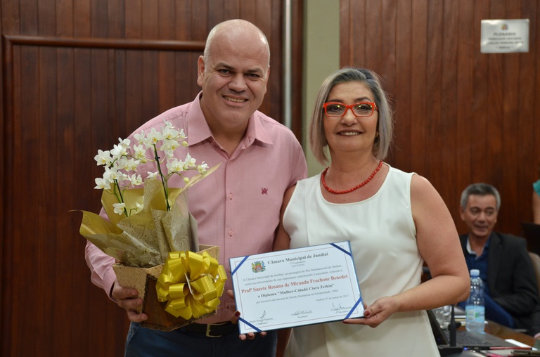 Homenagem à Profª Suzete Rosana de Miranda Frochone Benedet