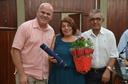 13  Vereadores Rogério e José Adair entregam homenagem à professora Maria das Dores Sousa Santos