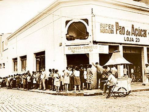 Antigos Supermercados Pão de Açucar