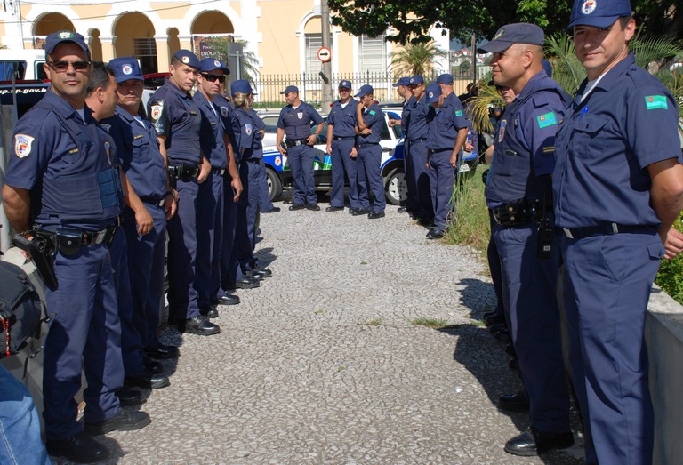 dia policias18 20120418 1170512975